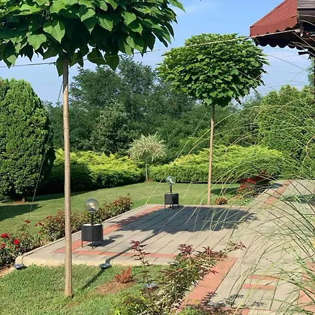 Seosko Turisticko Domacinstvo Jolovic Veles Holiday home Guca