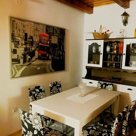 Дом отдыха Seosko Turisticko Domacinstvo Jolovic Veles Гуча